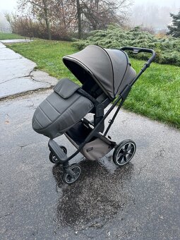 Kombinovaný kočík MOON Piú Extra 2024 - 4