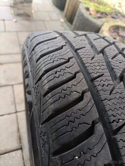 Plechové disky s pneumatikami - 4