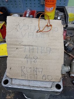 Hydraulické čerpadlo zubové vymontované t148, ruka Hara 60 - 4