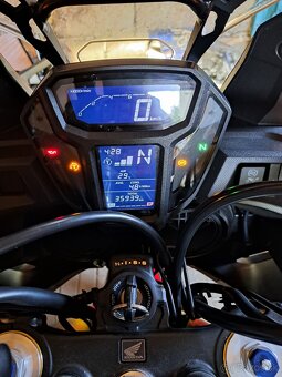 Honda Afrika Twin 1000 - 4