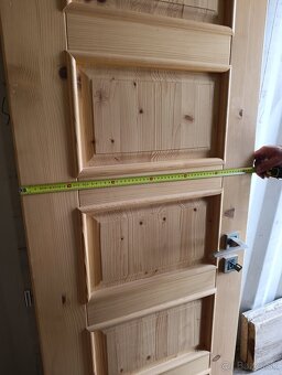 Masívne smrekové dvere 60cm - 4
