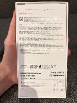 iPhone 16 Pro Max 256GB Black Titanium - 4