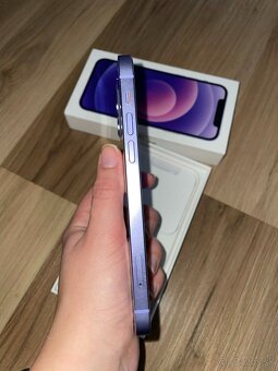 iPhone 12 fialový - 4