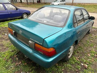 Rozpredám na diely Toyota Corolla E10 1.33 4E-FE - 4