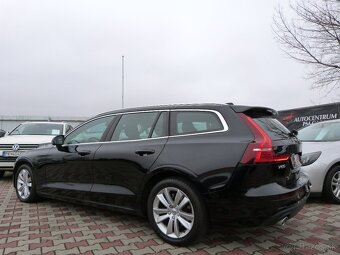 Volvo V60 B4 Momentum Pro A/T - 4