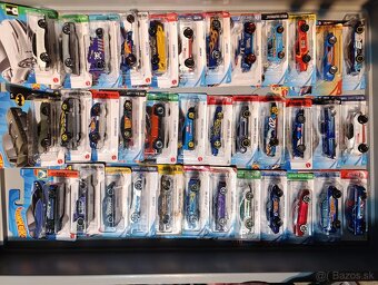 Hot wheels v blistroch - 4