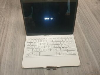 Galaxy Tab S 10.5 LTE+Samsung klávesnica - 4