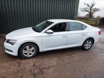 Rozpredám Škoda Superb 3 Sedan Ambiente - 4