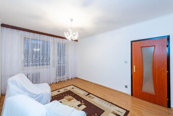 Na predaj 3-izbový byt, ulica Povstania českého ľudu, sídlis - 4