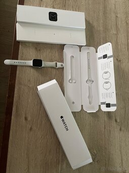 Apple watch se - 4
