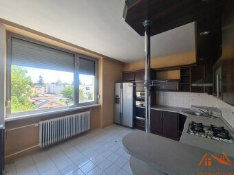 Na predaj dvojgeneračný rodinný dom Nové Zámky  - 4