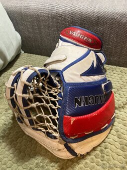 Brankárska lapačka a vyrážačka VAUGHN Velocity SR - 4
