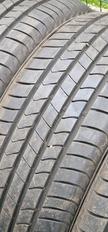 215/60 r17 Kumho - 4