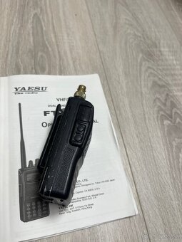 YAESU FT 60 E - 4