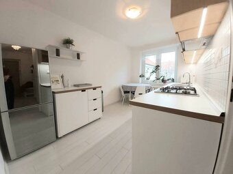 Veľmi pekný, svetlý, 2- izbový byt pri City Aréne a centre - 4