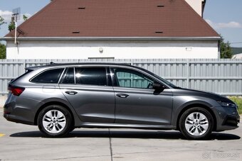 Škoda Octavia Combi 2.0 TDI SCR Style DSG 2022 - 4