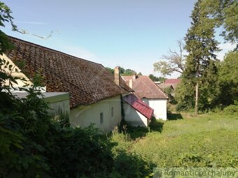 Zachovalý bývalý mlyn na väčšom pozemku v obci Modrovka - 4