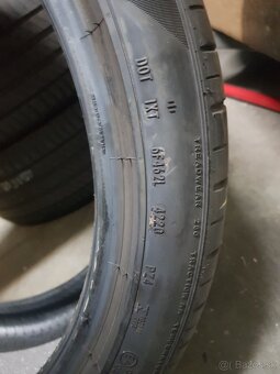 Pirelli P Zero 285/35 R20 104Y - 4