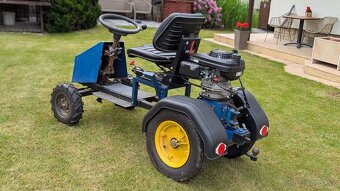 Predám nový doma vyrobený kompaktný traktor - 4