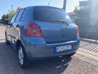 Toyota Yaris - 4