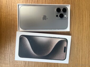 Predám iPhone 15 PRO MAX 256GB, TOP stav, VOLNY, - 4