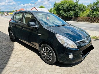•Hyundai i20 1.2i 16V Comfort •r.v.2010 •111 000km - 4