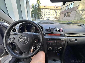 Mazda 3 - 4