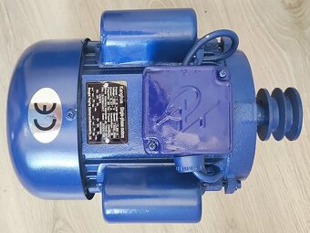 1fázový elektromotor s remenicou 220V 1,5kW 1500ot. - 4