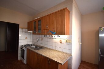 EXKLUZÍVNE Priestranný 2-izbový byt s balkónom v centre Gala - 4