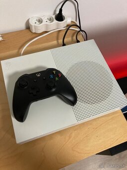 Xbox one S 1TB - 4