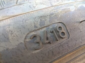 ZIMNÉ 215/55 R17 DUNLOP CONTINENTAL a PIRELLI - OD 15,-€/kus - 4