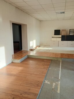 Budova na podnikanie - 4