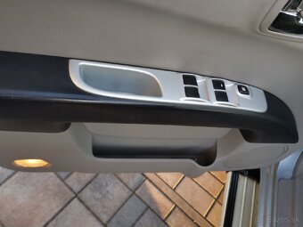 Mitsubishi l200 2 5did - 4