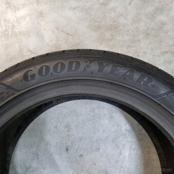 Letné pneumatiky 215/45 R16 GOODYEAR DOT0122 - 4