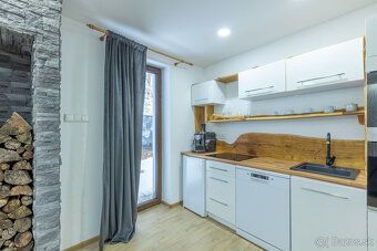 Investičný apartmánový dom v obci Bystrá s vlastným wellness - 4