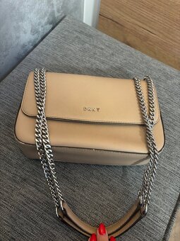 Dkny krémová crossbody - 4