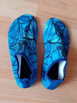 Topánočky do vody Spiderman v.24-25 nové a v. 36-37 nové/ + - 4
