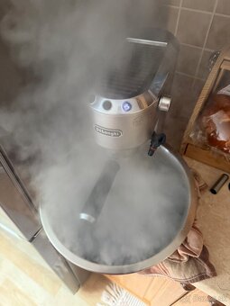 Predám pákový kávovar Delonghi - 4