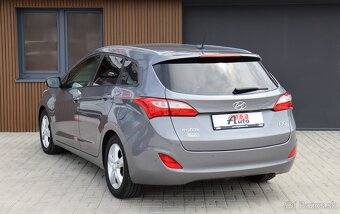 Hyundai i30 CW 1.6i CRDi 16V DOHC Comfort - 4