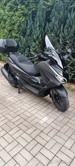 Honda Forza 350 - 4