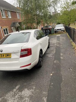 Skoda octavia 3 1,6tdi Dovoz GB - 4