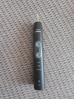 Predám Philips Sonicare 5100 HX6850/57 - 4