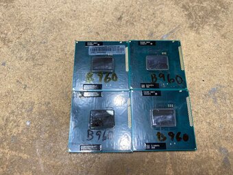 Predám procesory vhodné do notebookov Intel B950 B960 - 4