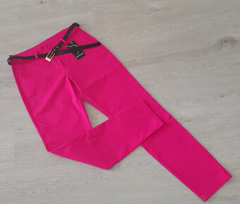 Nohavice vo farbe magenta v.L - 4