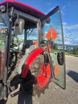 traktor Branson 5025C - 4