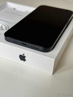 iPhone 13, Midnight, 256GB - 4