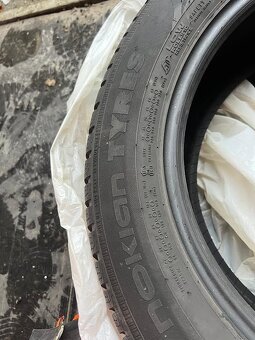 Nokian  4 kusy 215/60 R17 zimné - 4