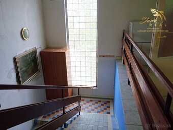 6-izbový rodinný dom v Kovarciach na bývanie i podnikanie - 4