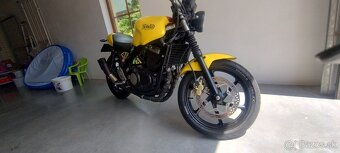 Honda CB - 4