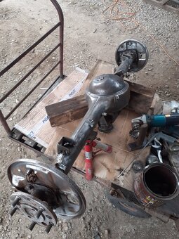 Moskvic 2140 - 4